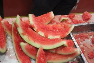 吃瓜小比赛活动,吃瓜小比赛，趣味横生欢乐多