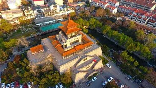 解放阁骑行吃瓜,骑行赏瓜，夏日悠闲时光